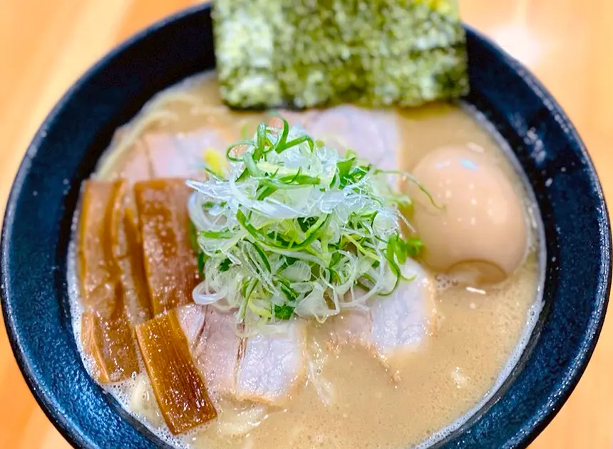 鷄豚骨（醤油）味玉